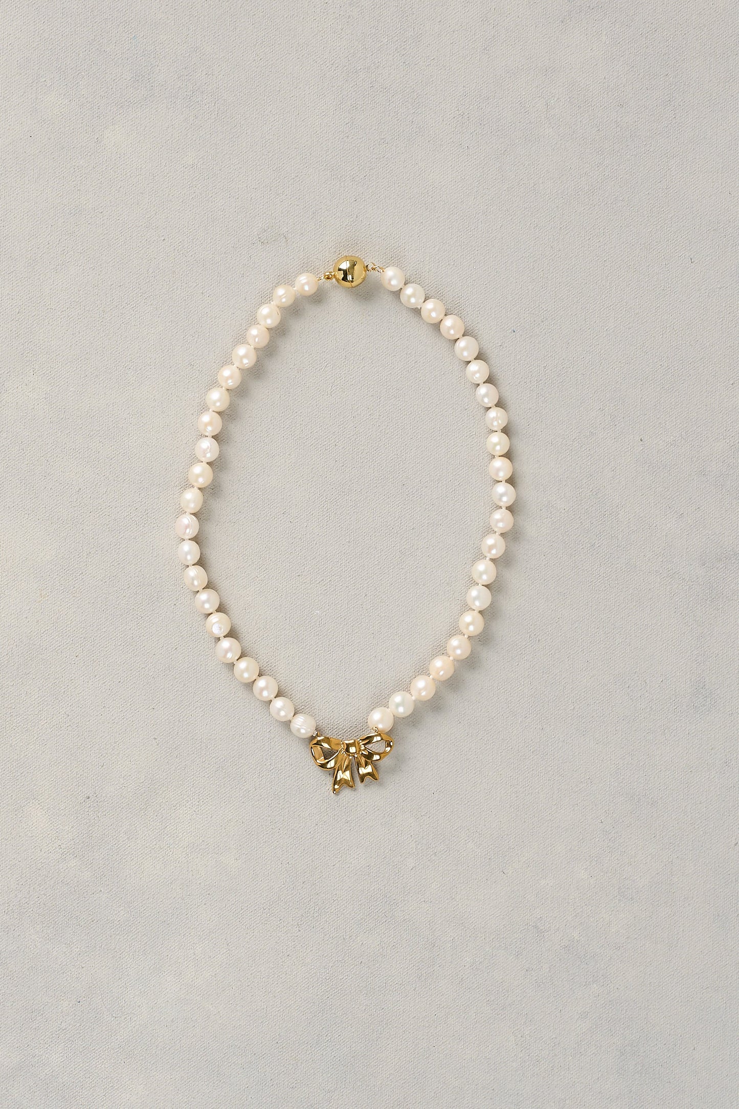 Pearl Bow Necklace - Cream