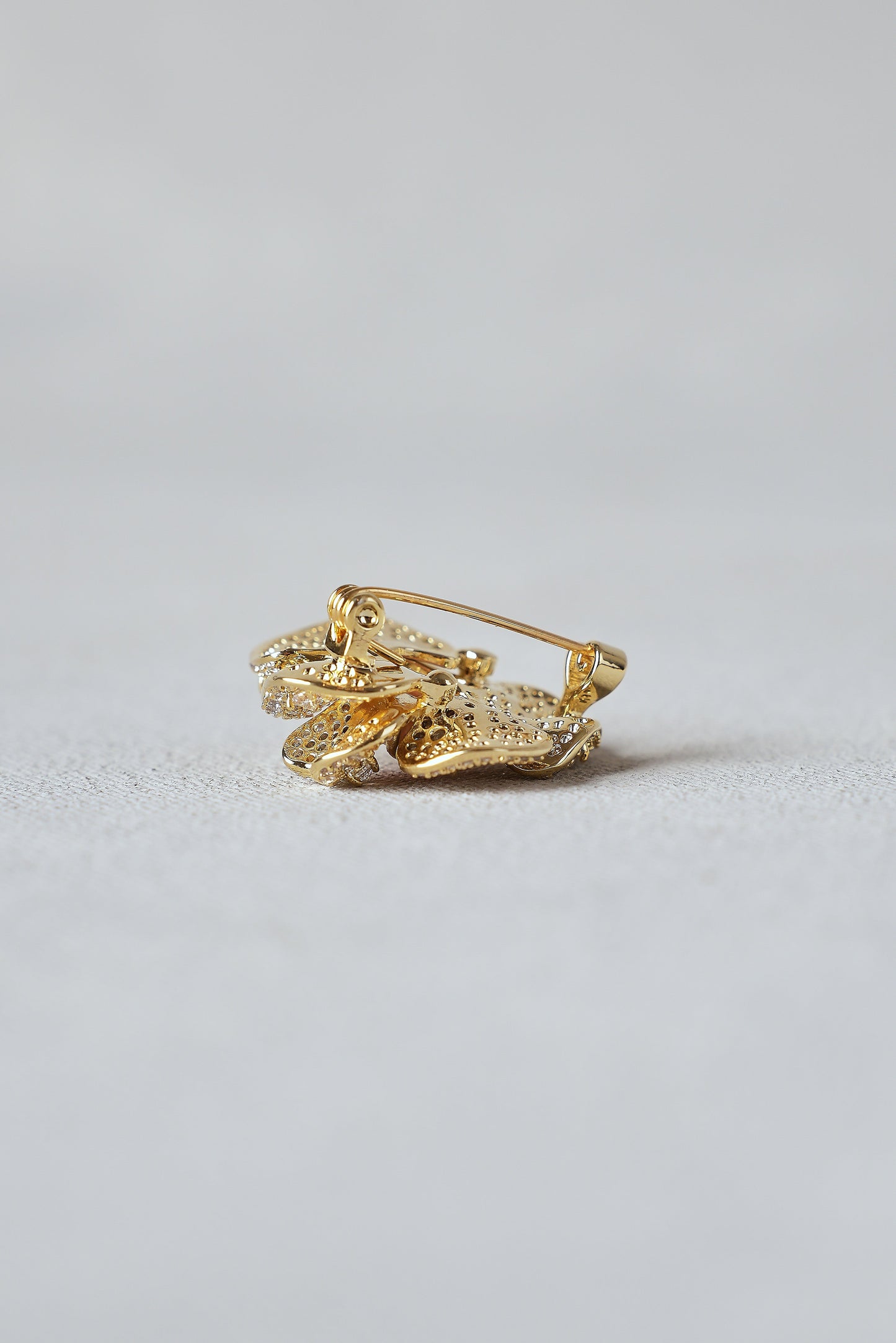 Diamante Floral Brooch – Gold