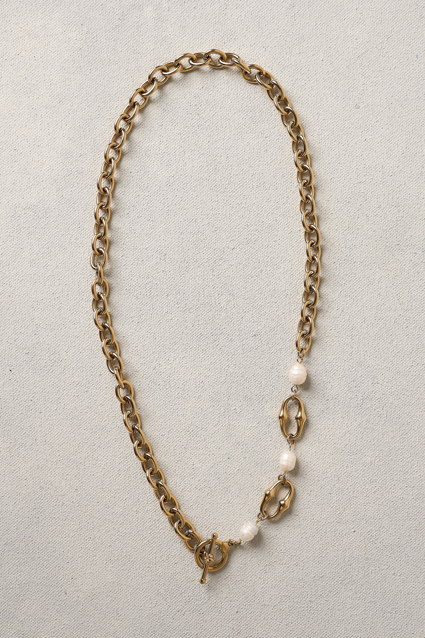 Gold Pearl & Chain Necklace
