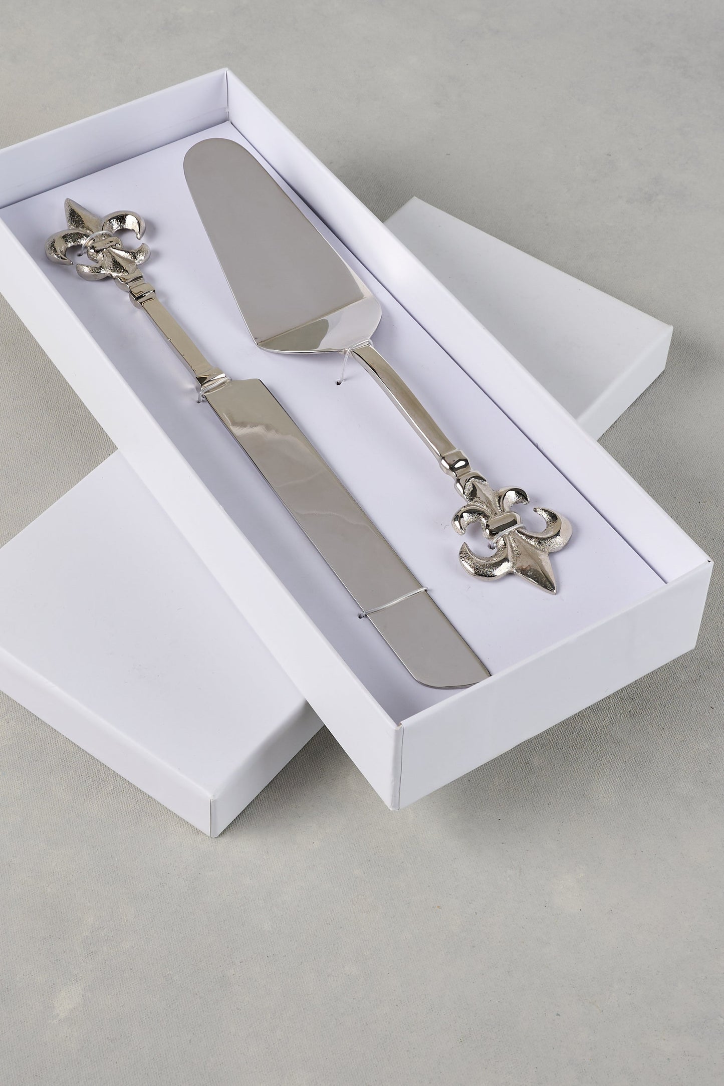 Fleaur De Lys Cake Servers
