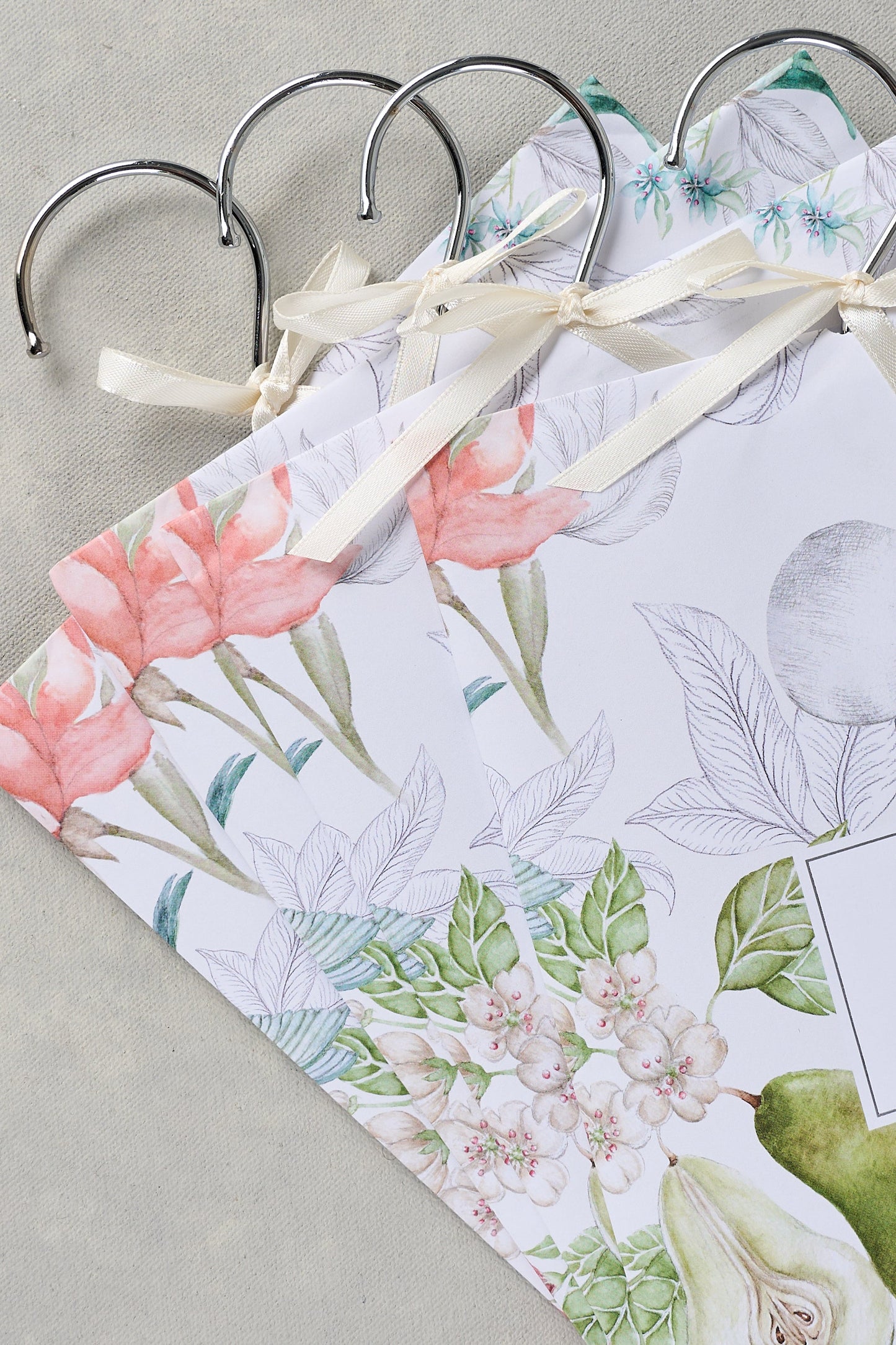 Anjou Hanging Sachet