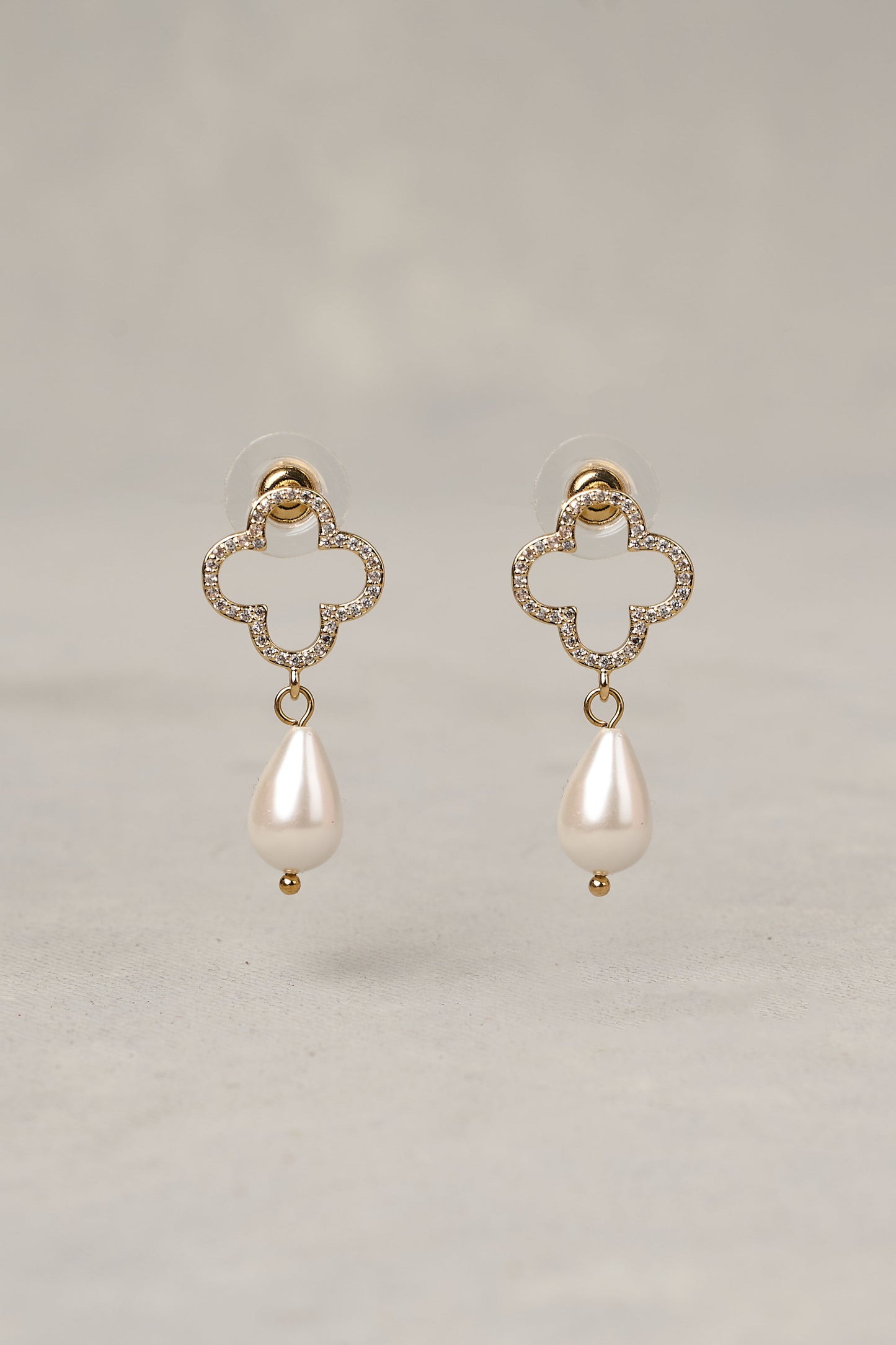 Pearl Clover Studs - Gold & Pearl