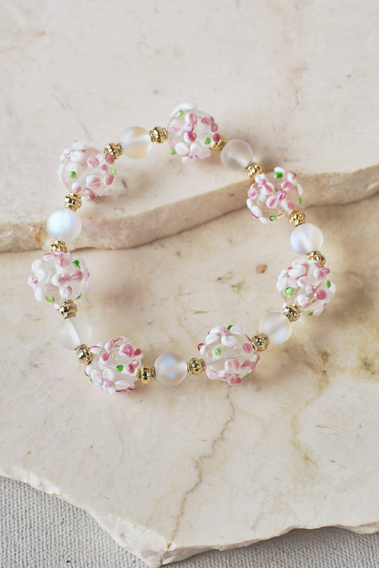Floral Bead Wrist – White