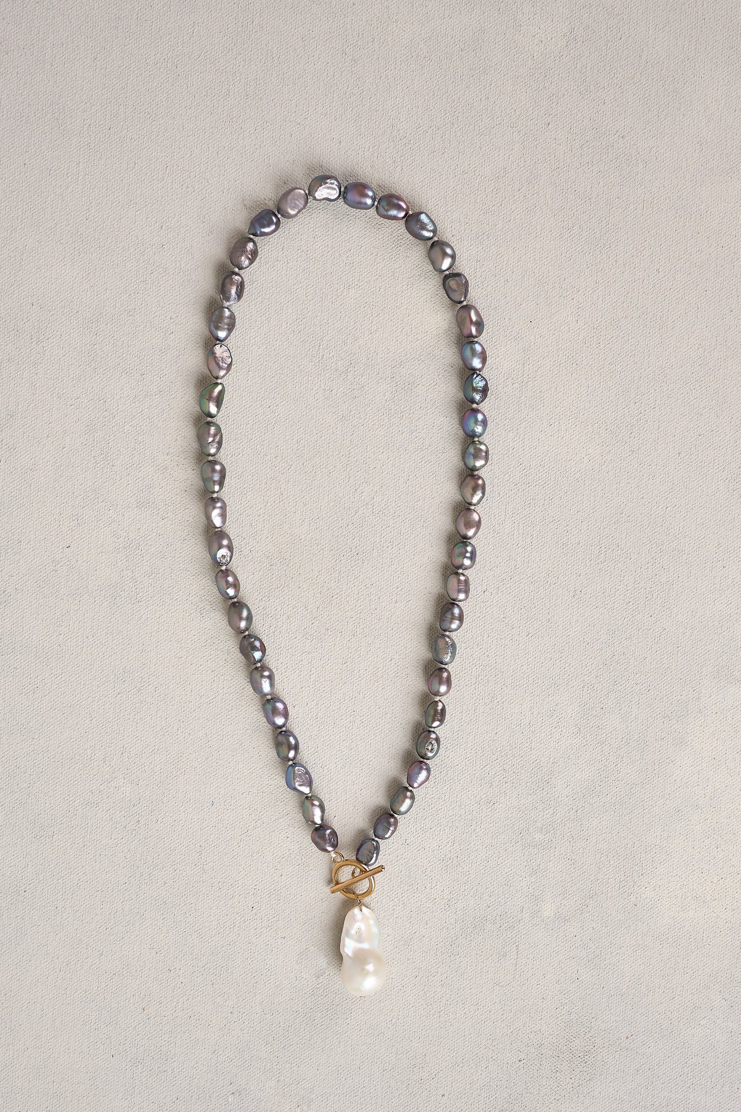 Metallic Noir Pearl Necklace - Multicolour