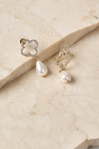 Pearl Clover Studs - Gold & Pearl